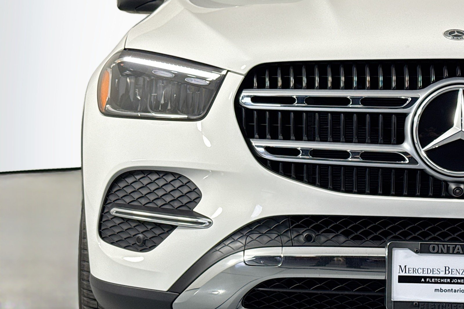 New 2026 Polar White Mercedes-Benz GLE 350 4MATIC® SUV image 13
