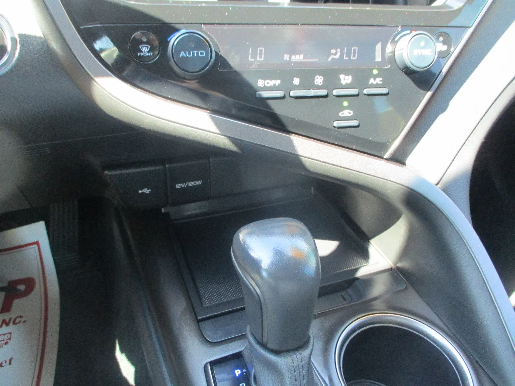 Used 2024 Predawn Gray Mica Toyota SE image 7