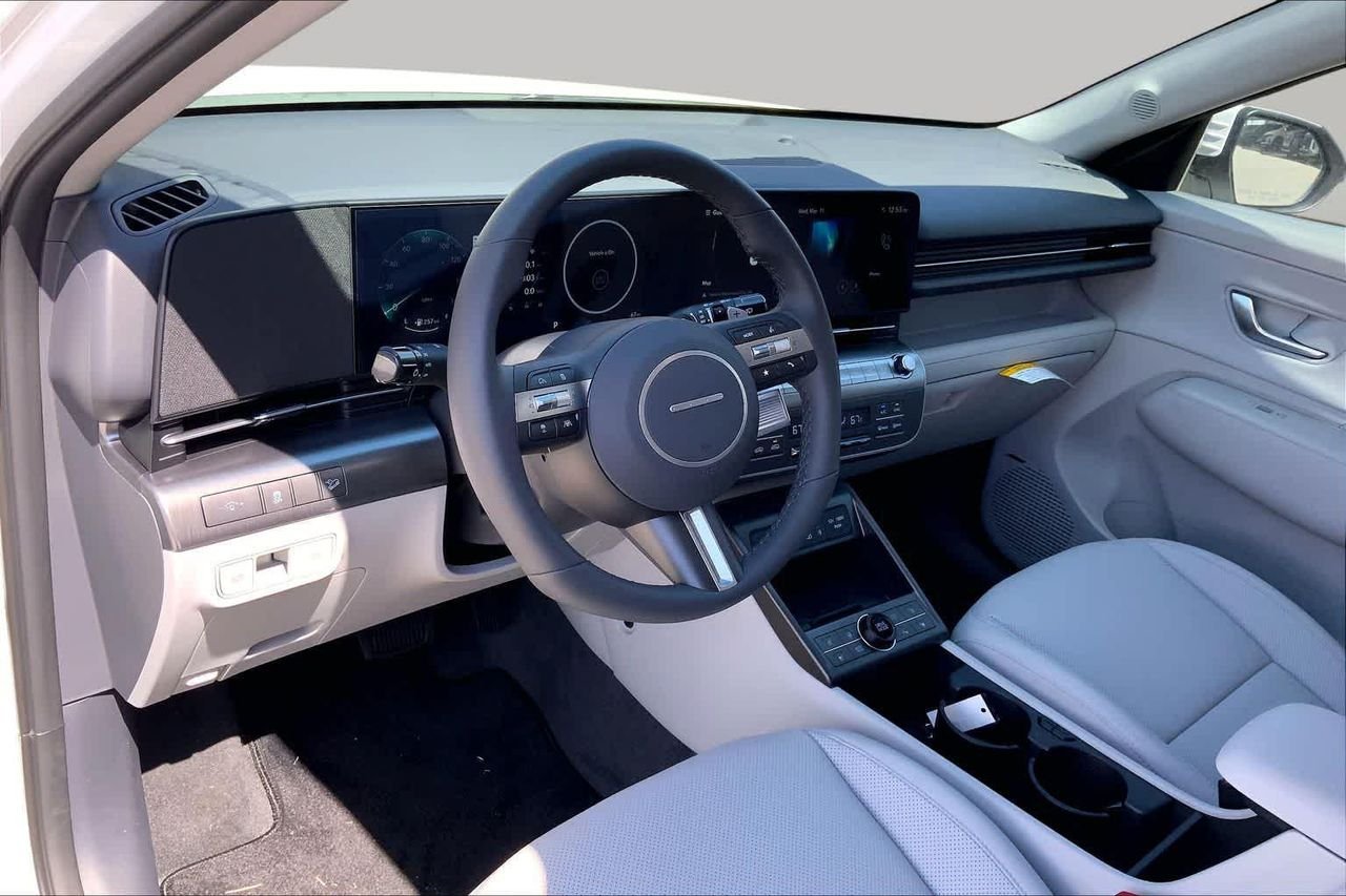 2026 Hyundai Kona Limited - Photo 9