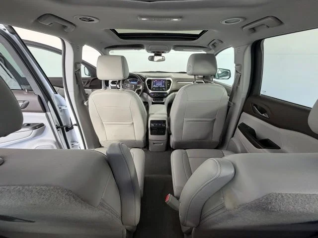 Used 2023 White GMC SLT image 53