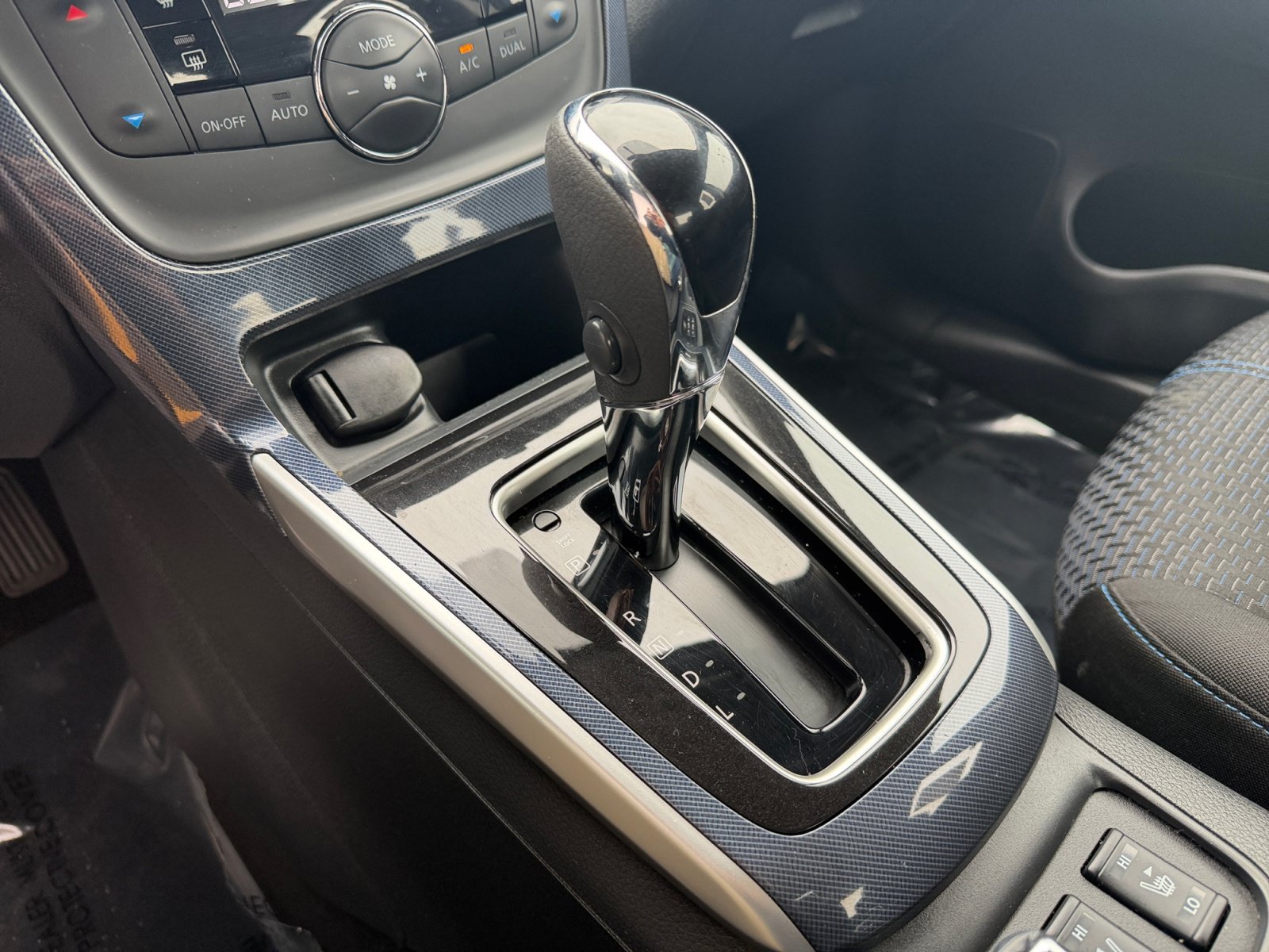 Used 2018 Deep Blue Pearl Nissan SR image 22