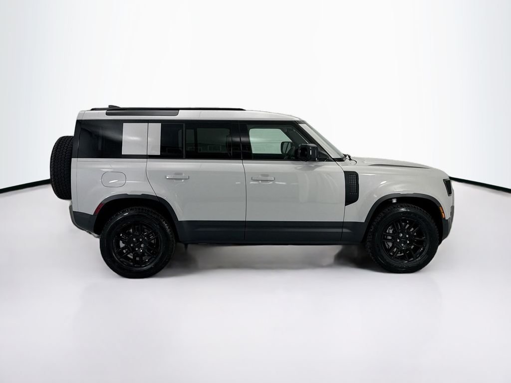 New 2026 Borasco Grey Land Rover S image 4