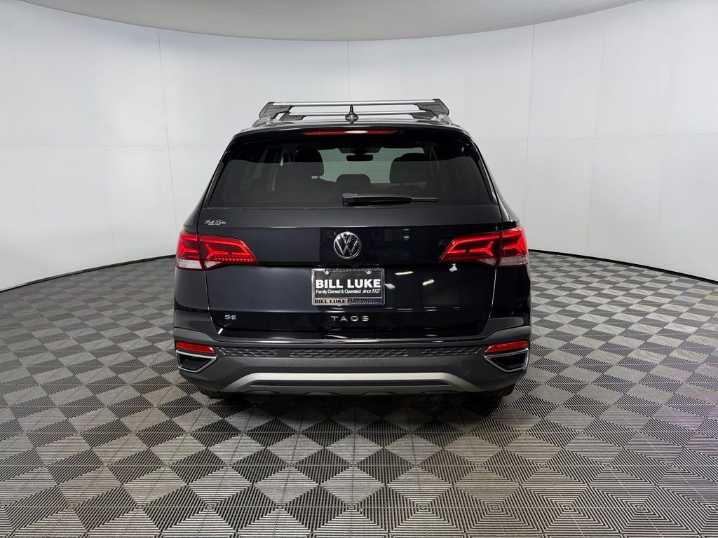 Used 2023 Black Volkswagen 1.5T SE image 7