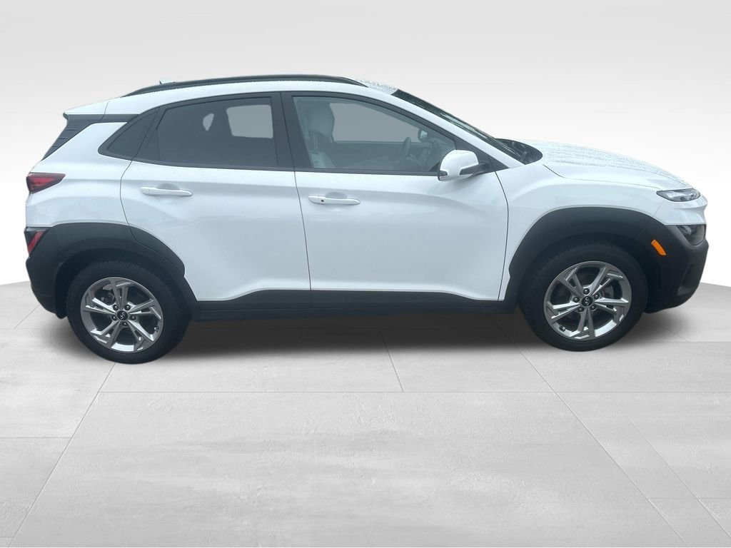 Used 2023 White Hyundai SEL image 33