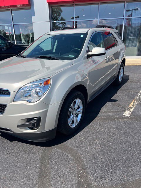 Used 2015 Gold Chevrolet LT image 12