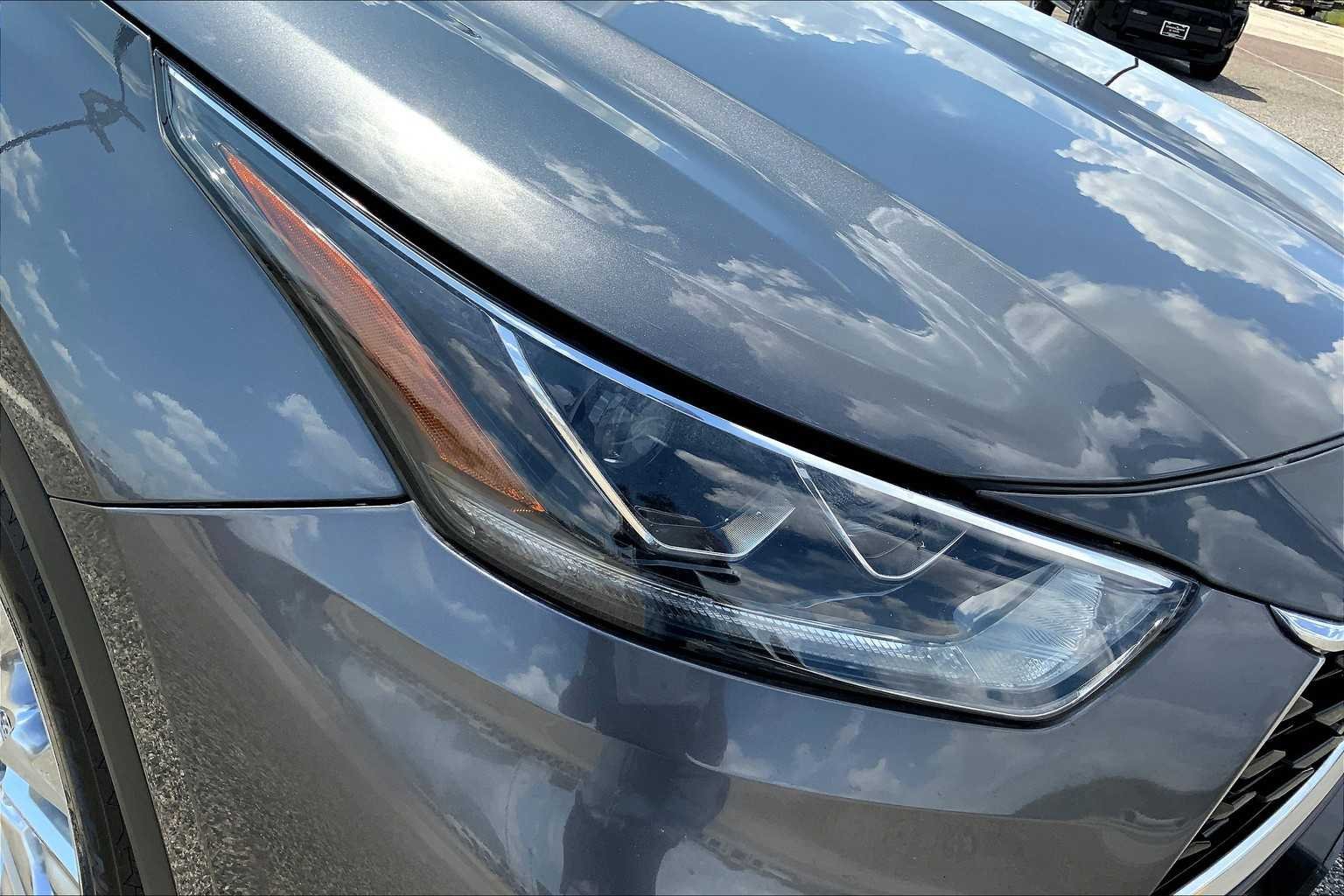 Used 2020 Magnetic Gray Metallic Toyota Limited image 27