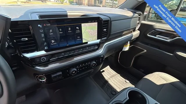 Used 2025 Summit White Chevrolet LT image 25