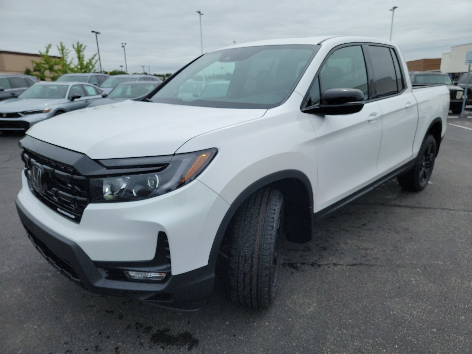 New 2026 Platinum White Pearl Honda Black Edition image 3