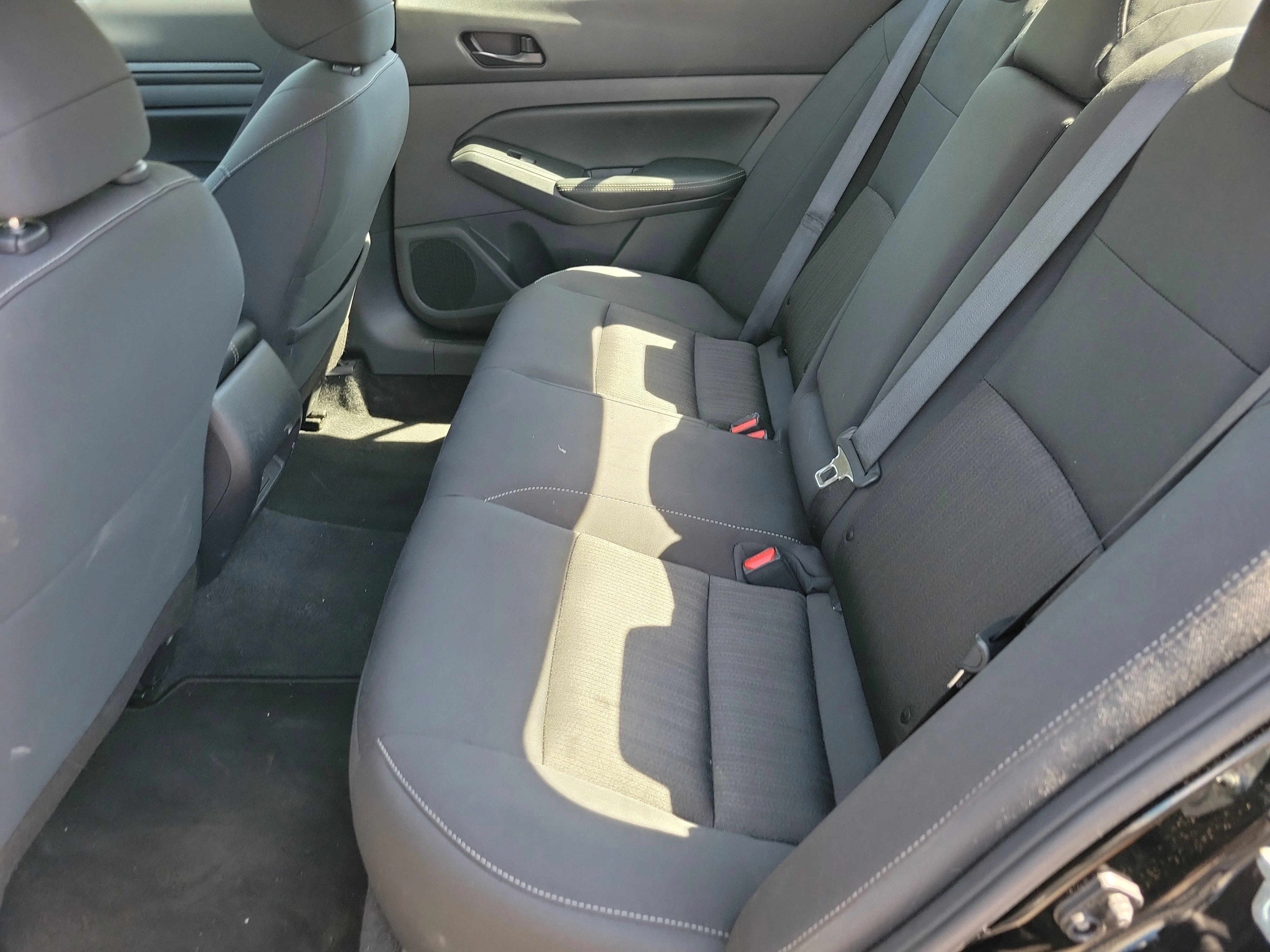 2025 Nissan Altima SV - Photo 9