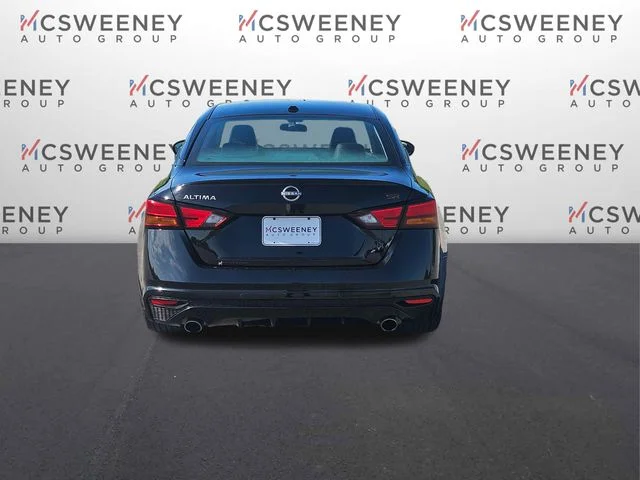 Used 2024 Black Nissan 2.5 SR image 4
