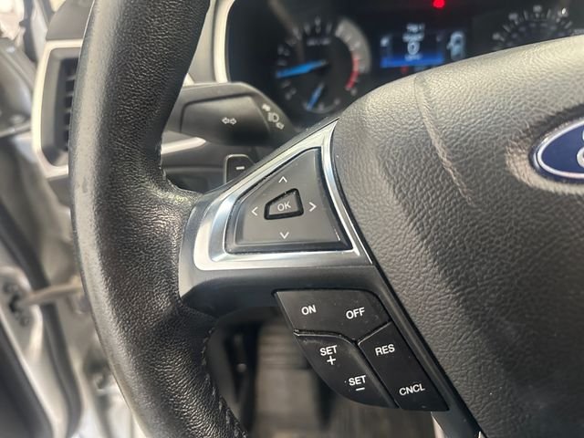 Used 2018 Silver Ford SEL image 25
