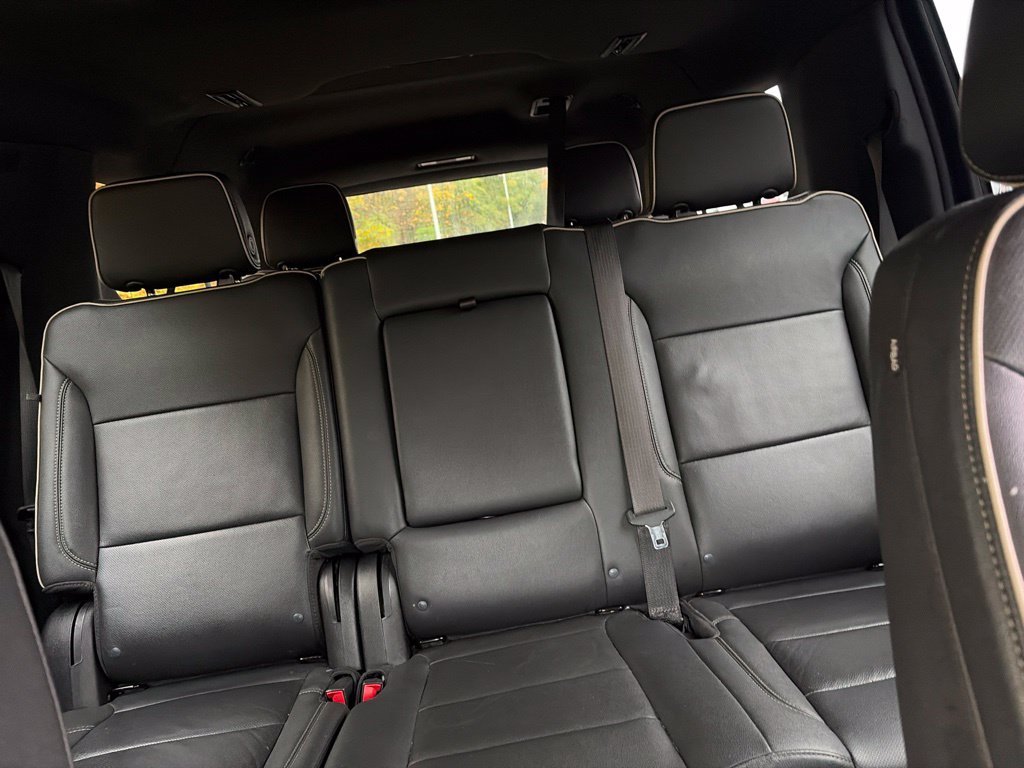 Used 2023 White GMC SLT image 11