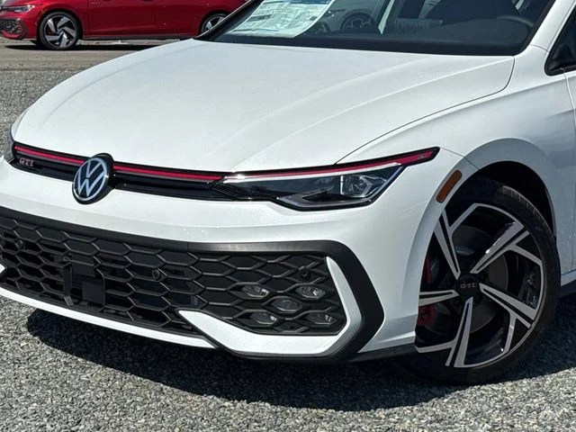 New 2026 Opal White Pearl Volkswagen SE image 8