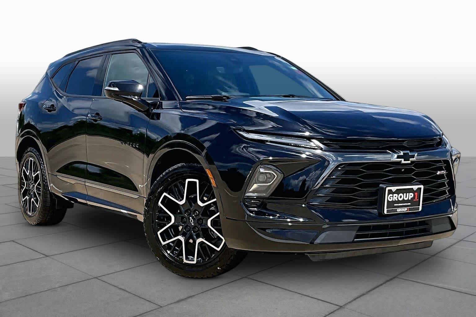 Used 2023 Black Chevrolet RS image 3