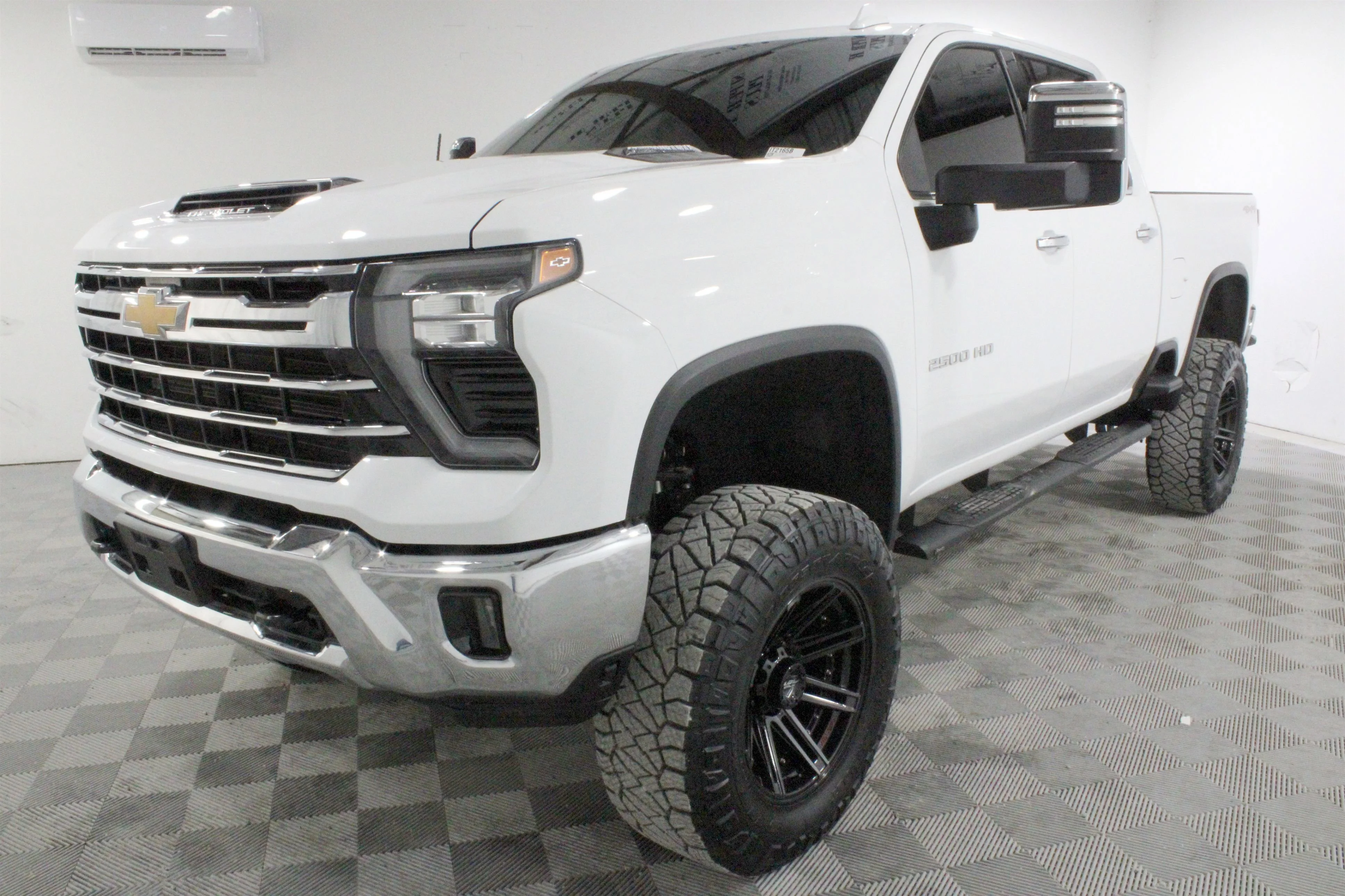 2024 Chevrolet Silverado 2500HD LTZ - Photo 31