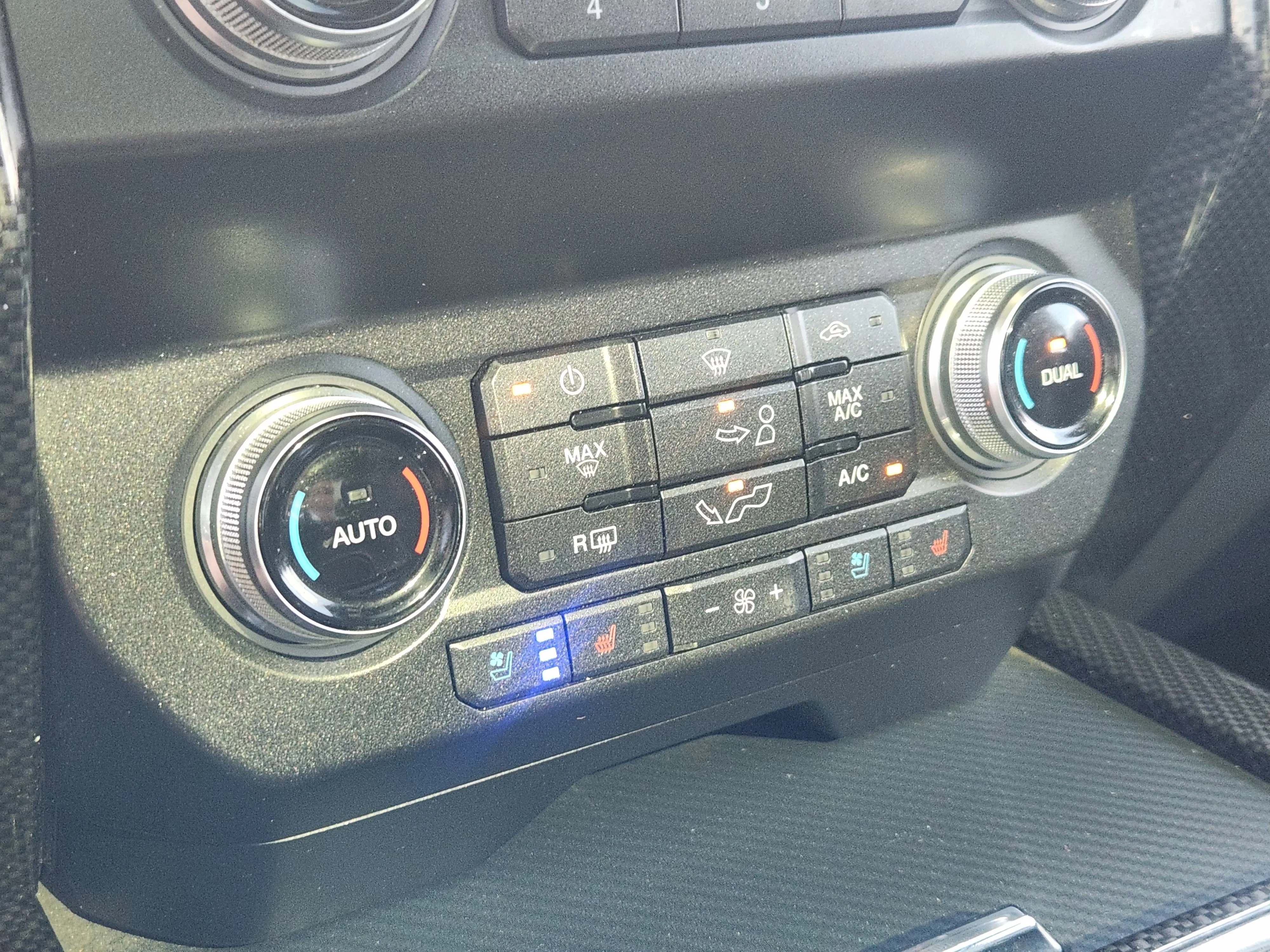 Used 2019  Ford Lariat Shelby Off-Road image 20