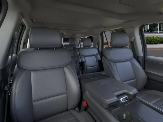New 2026 Oxford White Ford Active image 10