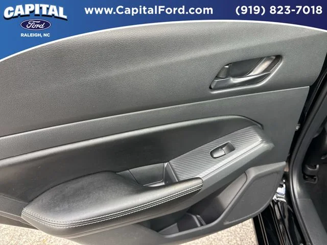 Used 2025 Black Nissan 2.5 SV image 17