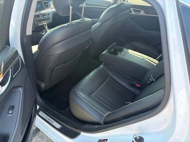 Used 2015 White Hyundai 3.8 image 10