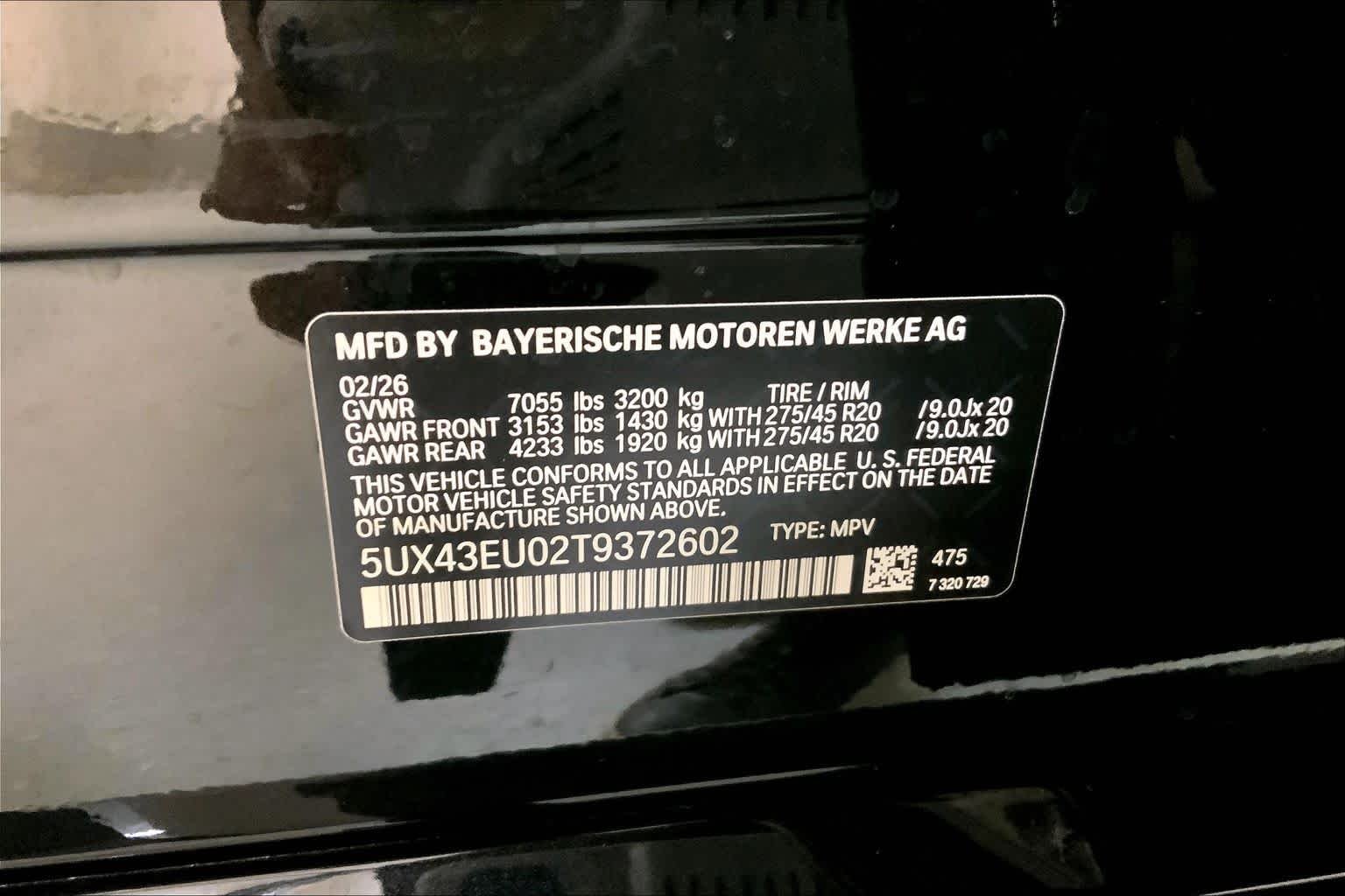 New 2026 Black Sapphire Metallic BMW xDrive50e image 22