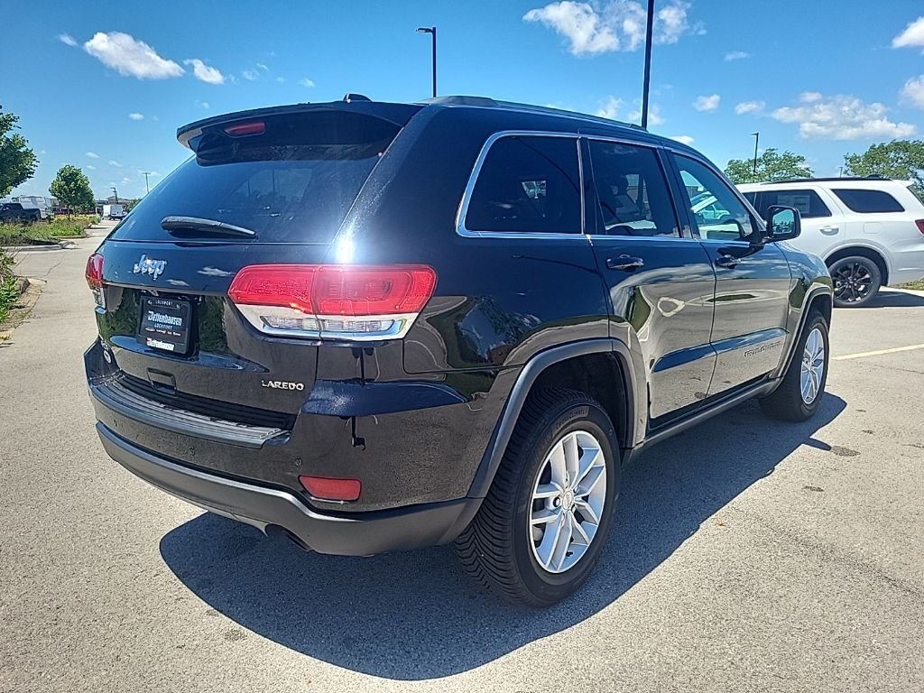 Used 2018 Black Jeep Laredo E image 5