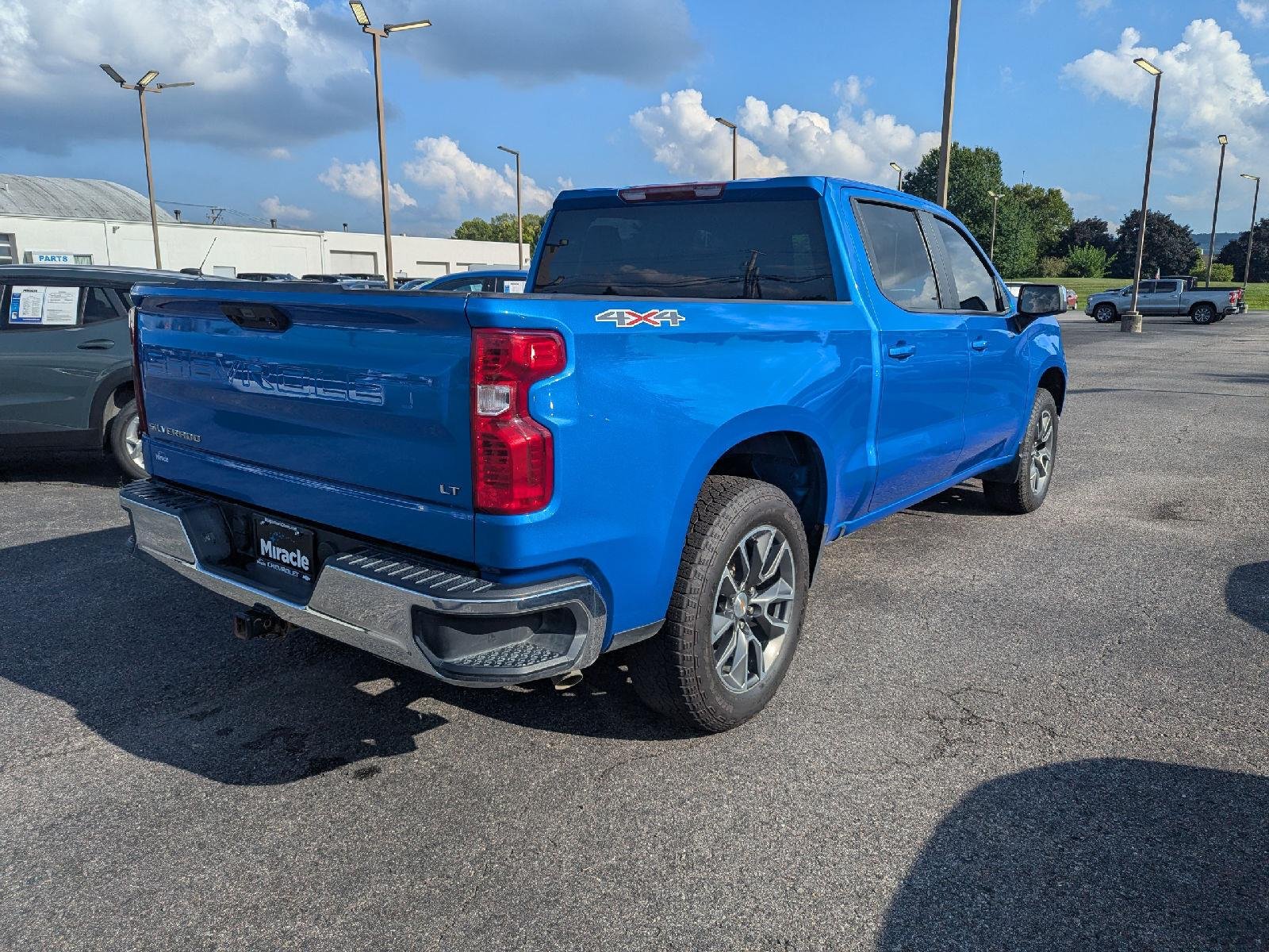 Used 2025 Riptide Blue Metallic Chevrolet LT image 7