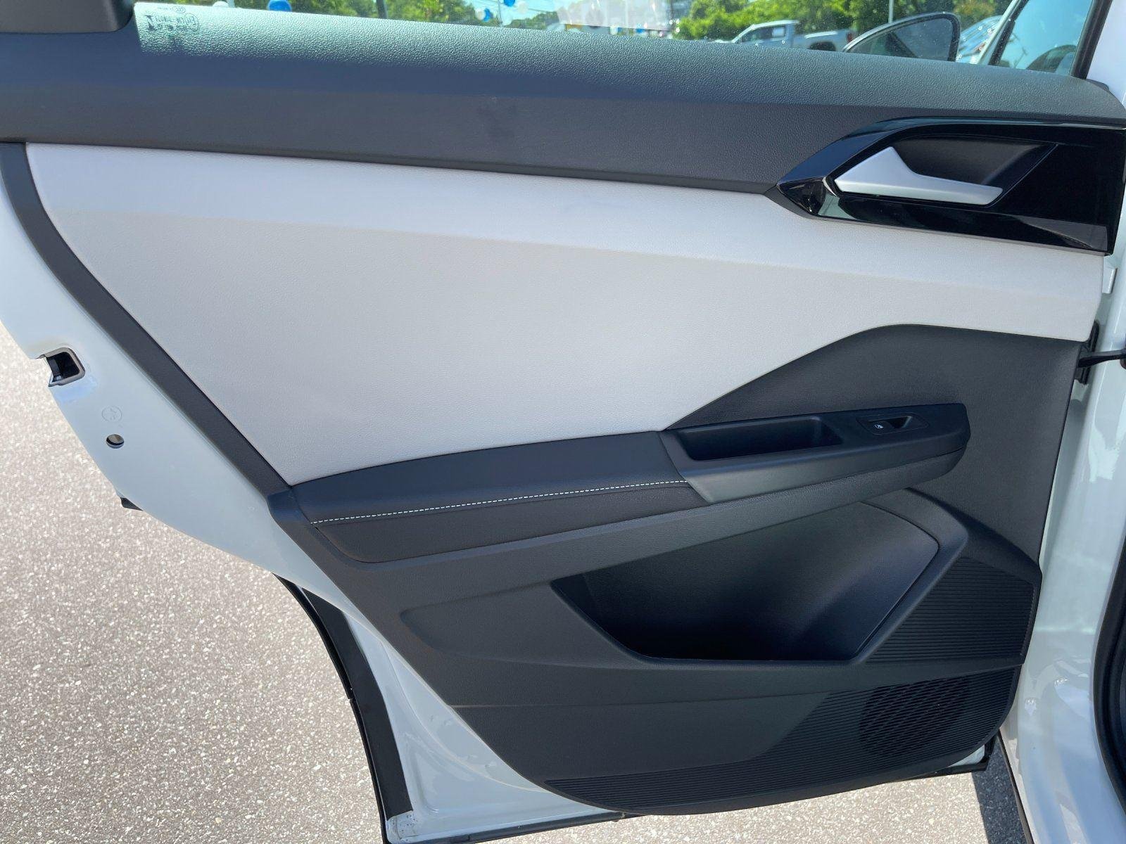 New 2026 Pure White Volkswagen S image 31