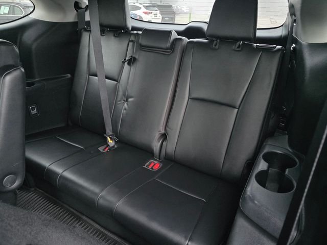 Used 2022 Moon Dust Toyota XLE image 19