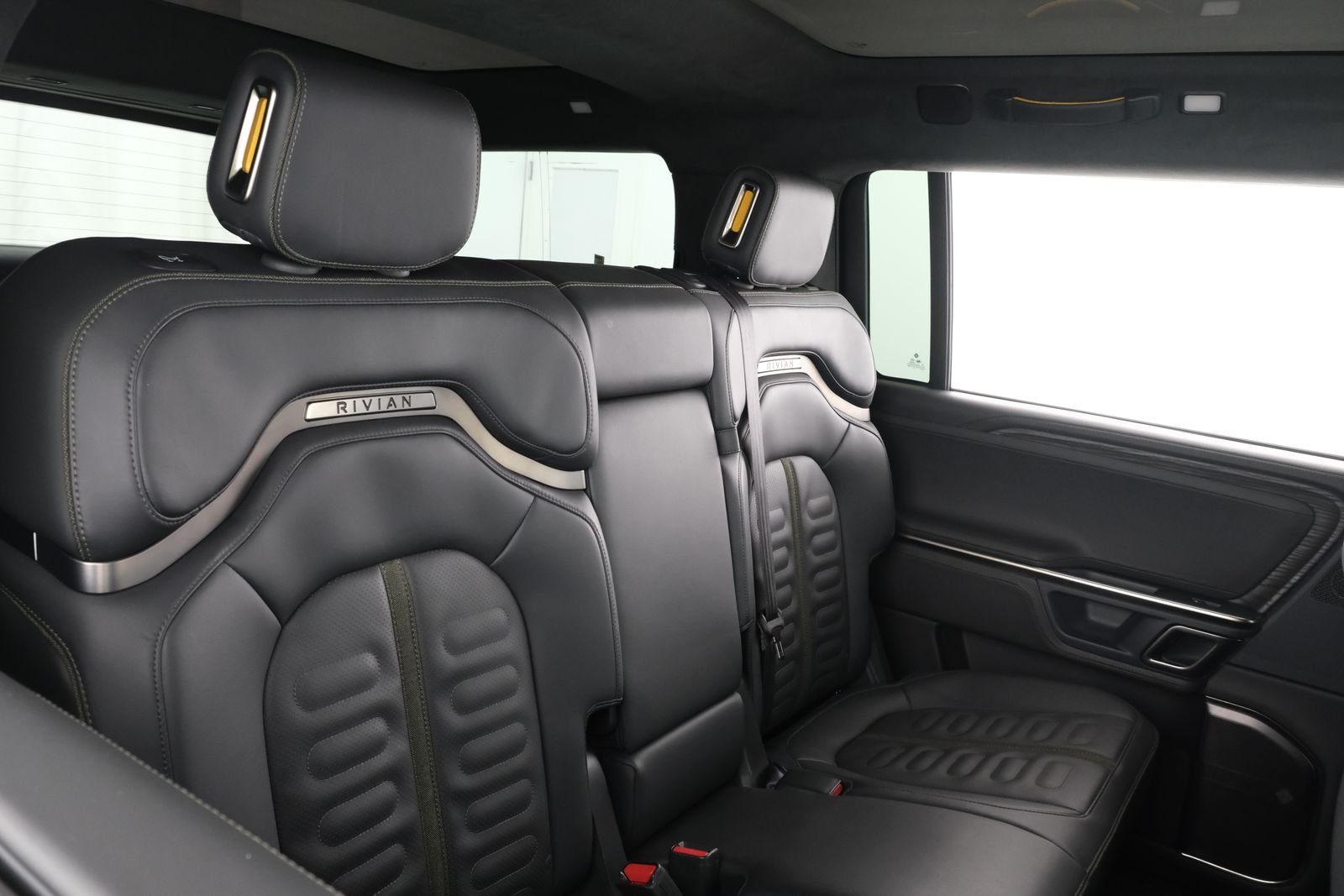 Used 2023 Midnight Rivian Adventure image 43