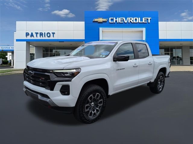 Used 2023 Summit White Chevrolet Z71 image 39