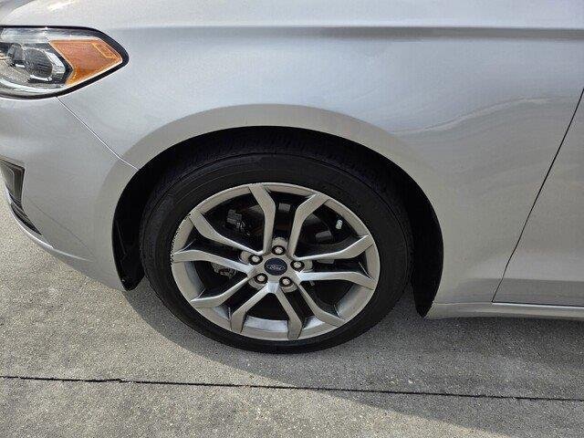 Used 2019 Ingot Silver Metallic Ford SEL image 11