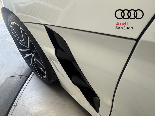 Used 2025 White BMW sDrive M40i image 25