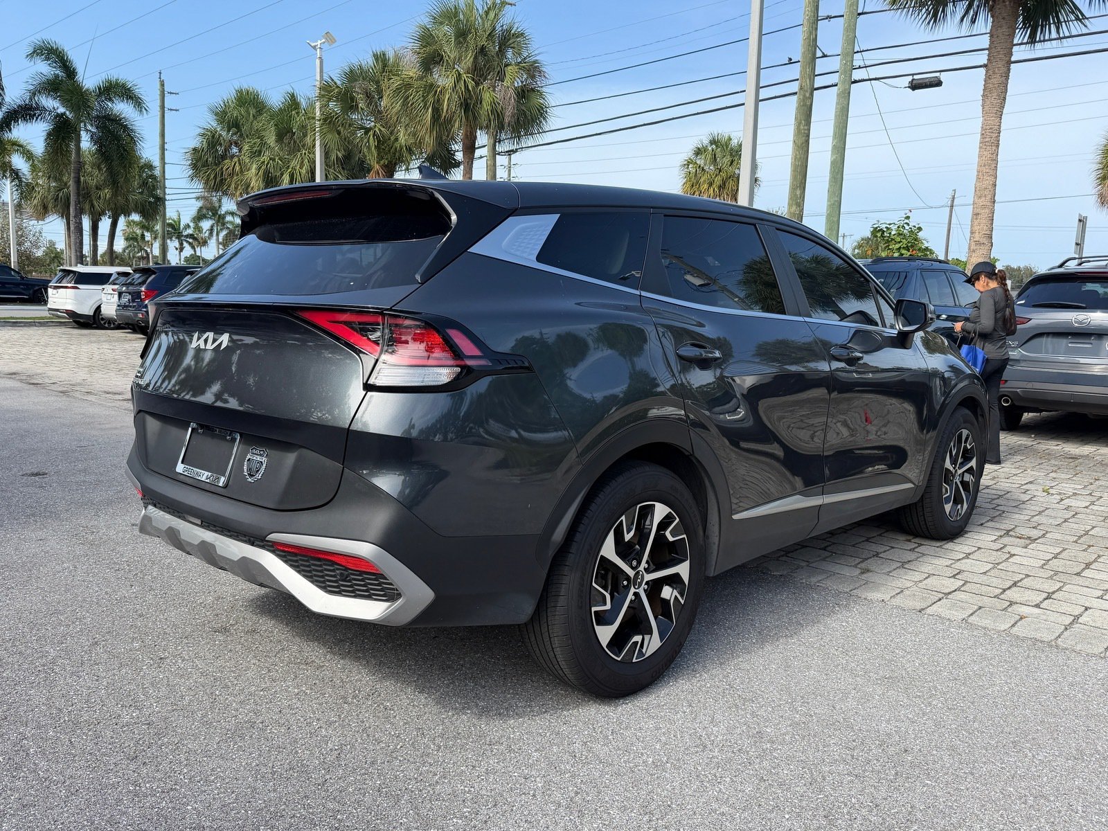 Used 2023 Gravity Gray Kia EX image 7