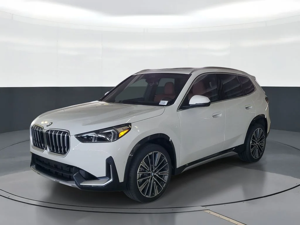 New 2027 White BMW xDrive28i image 1