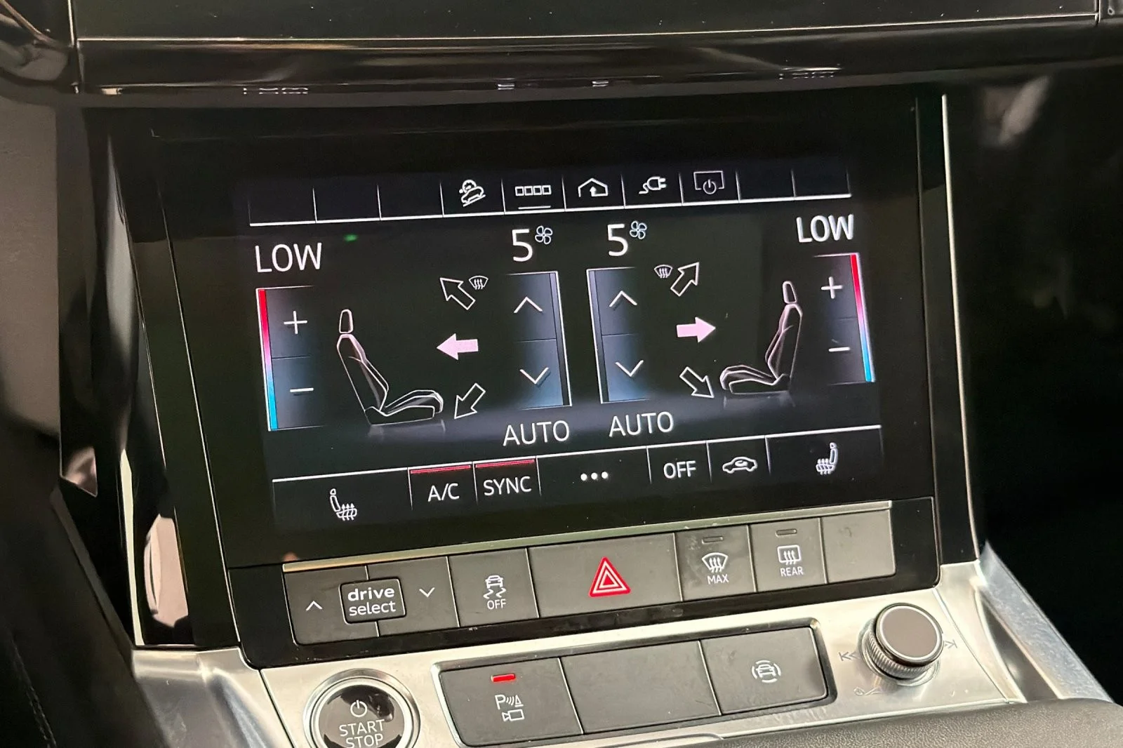 Used 2024 Manhattan Gray Metallic Audi Premium quattro image 20