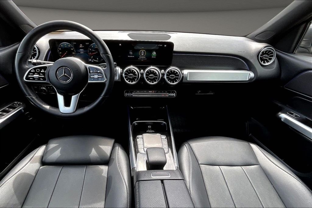 Used 2022 Gray Mercedes-Benz GLB 250 image 10