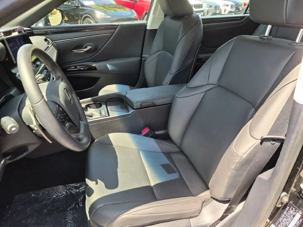 Used 2024 Black Lexus 350 image 11