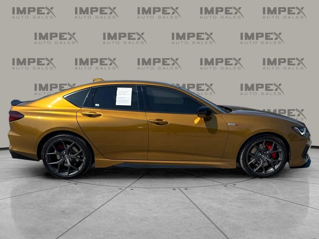 Used 2022 Gold Acura Type S image 6