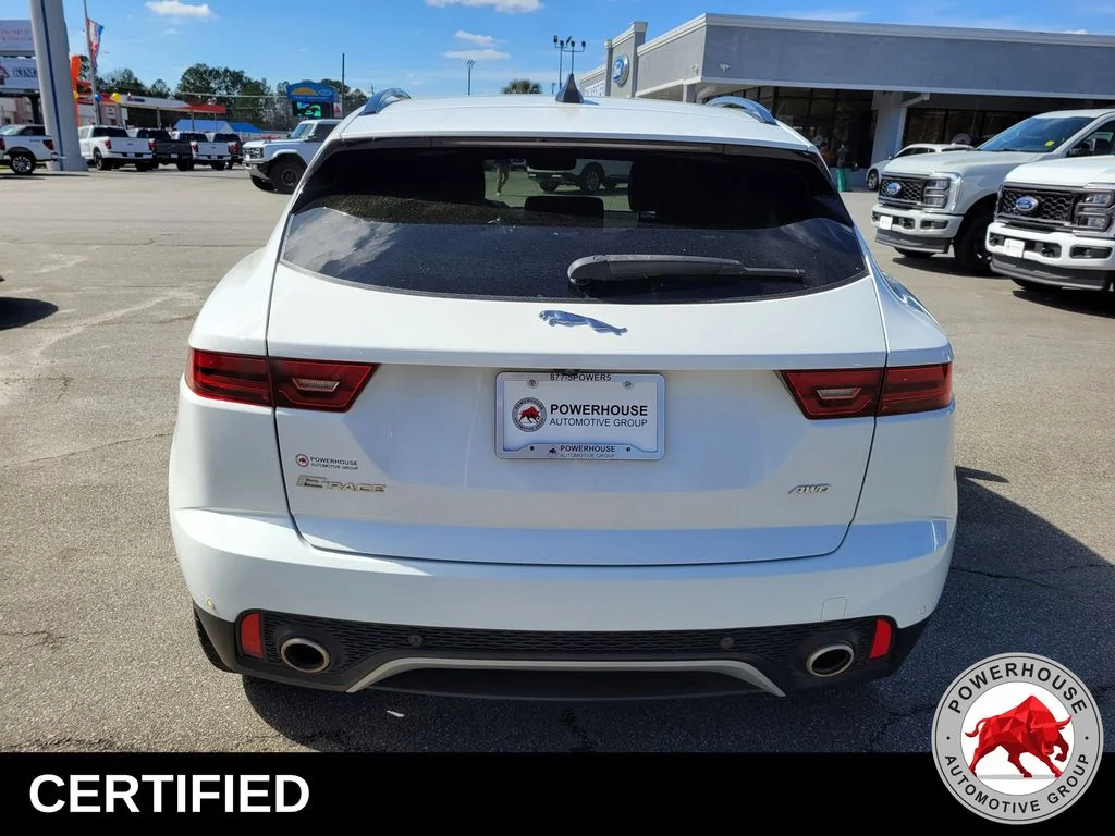 Used 2021  Jaguar P250 SE image 5
