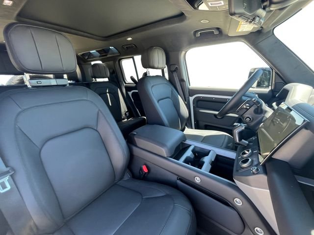 New 2026 Fuji White Land Rover V8 image 16