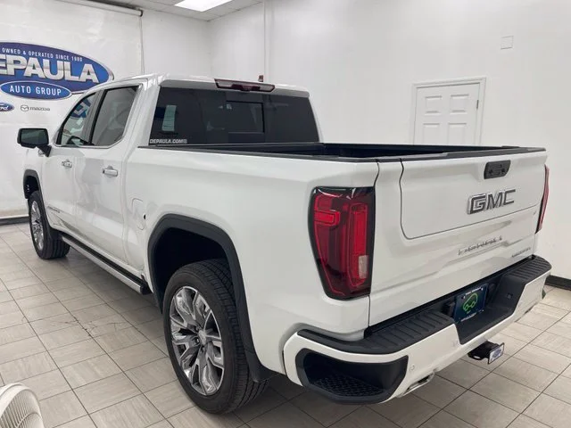 Certified Used 2023 White GMC  image 10