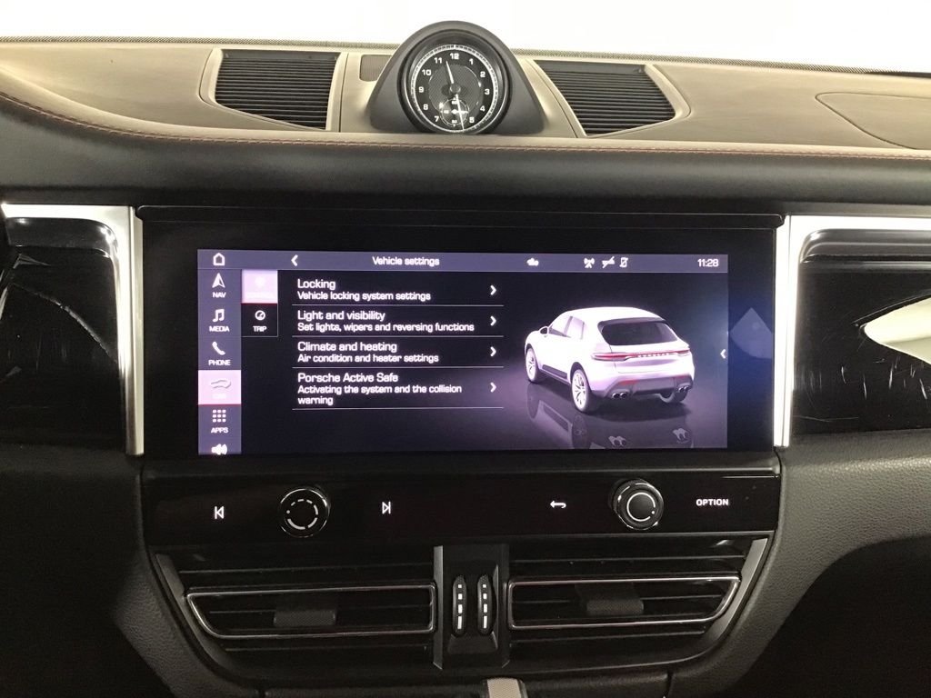 2024 Porsche Macan S - Photo 33