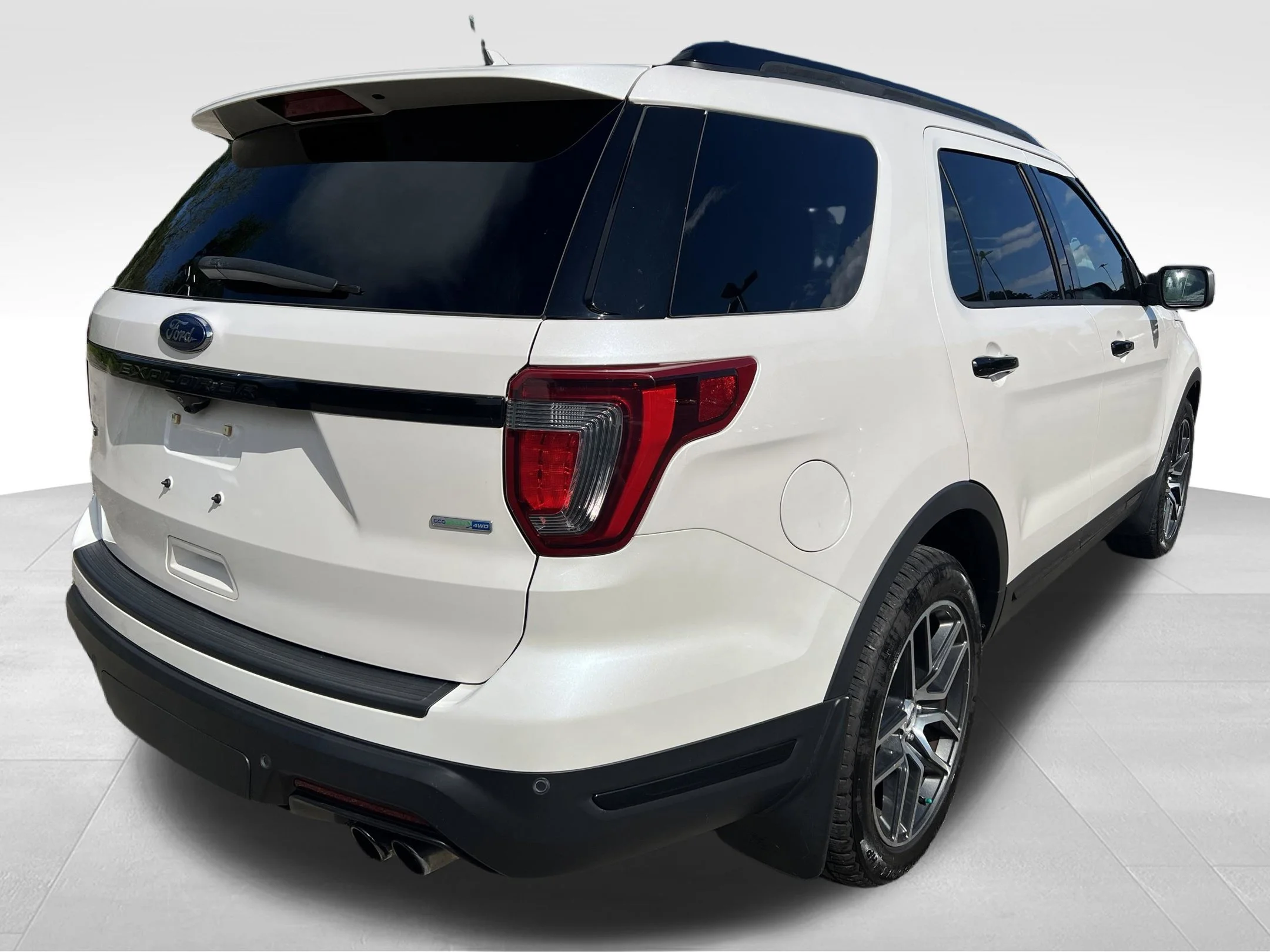 Used 2019 White Ford Sport image 7