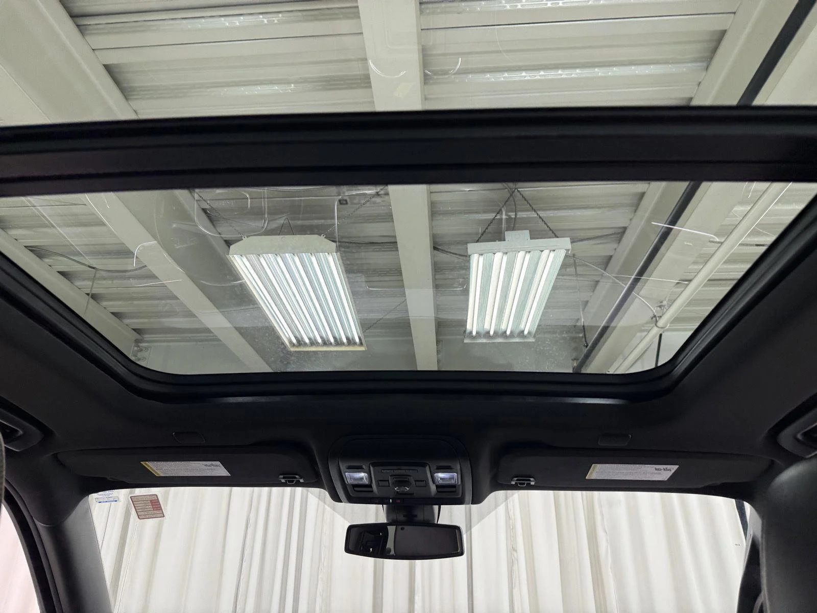 Used 2021 White GMC SLT image 43