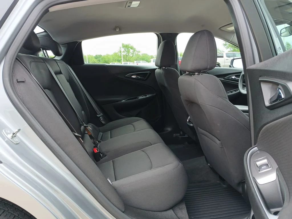 Used 2024 Gray Chevrolet LT image 28
