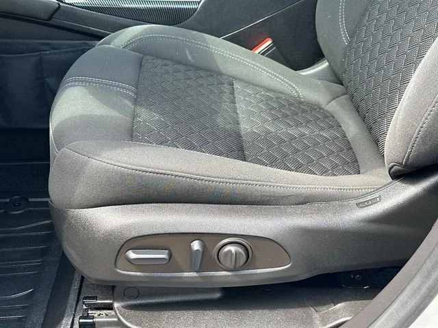 Used 2022 Silver Chevrolet LT image 16
