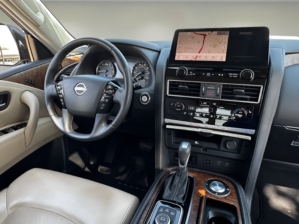 Used 2024 Silver Nissan SL image 10