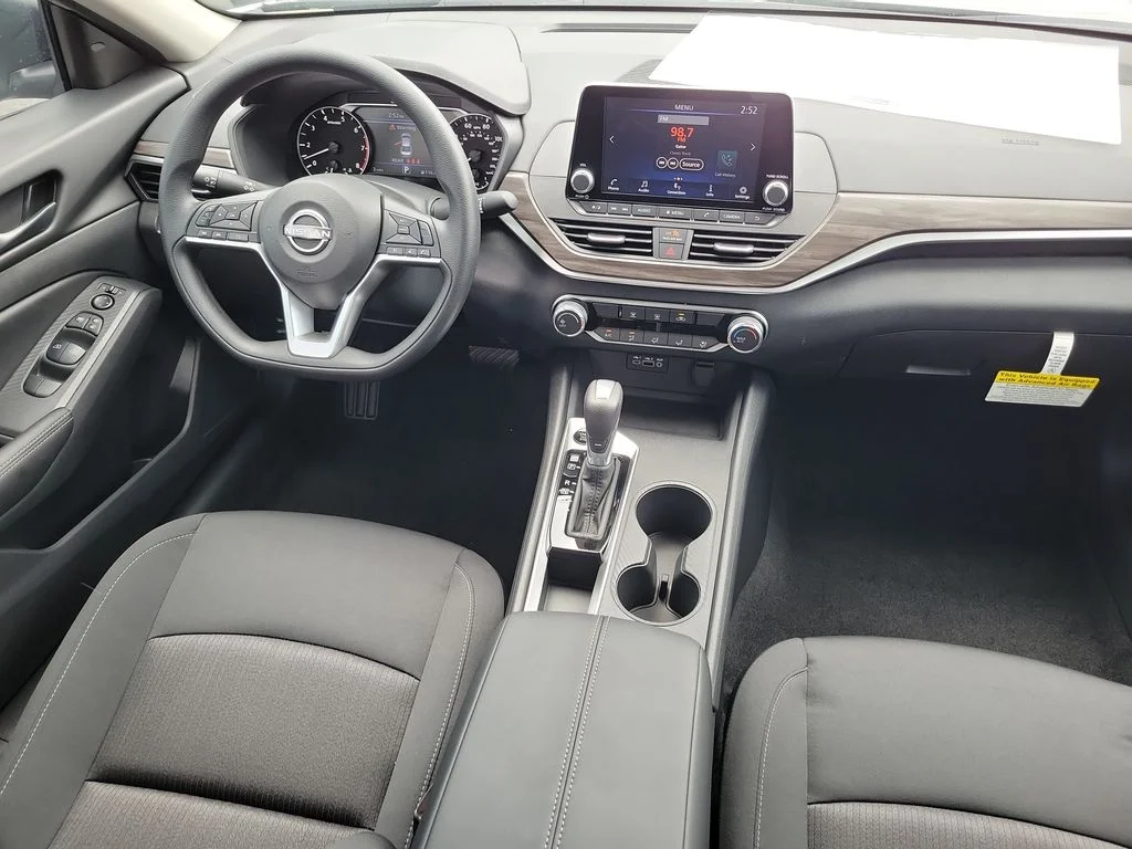 New 2026 Silver Nissan 2.5 SV image 15