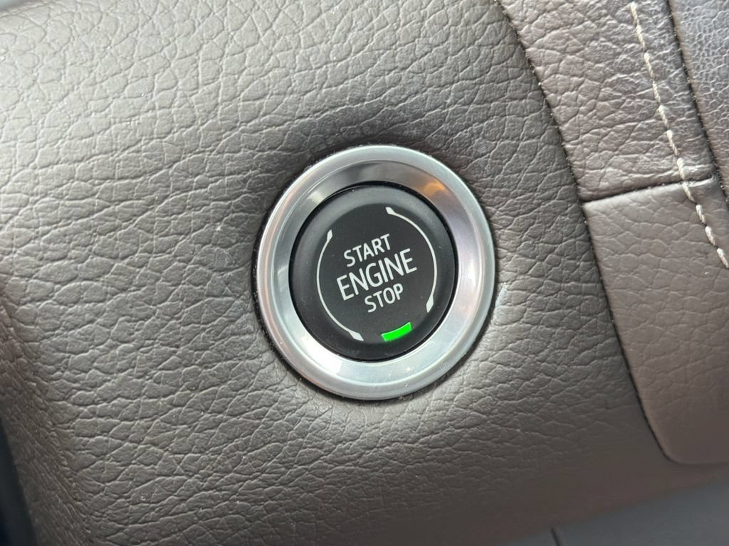 2023 GMC Yukon Denali - Photo 34