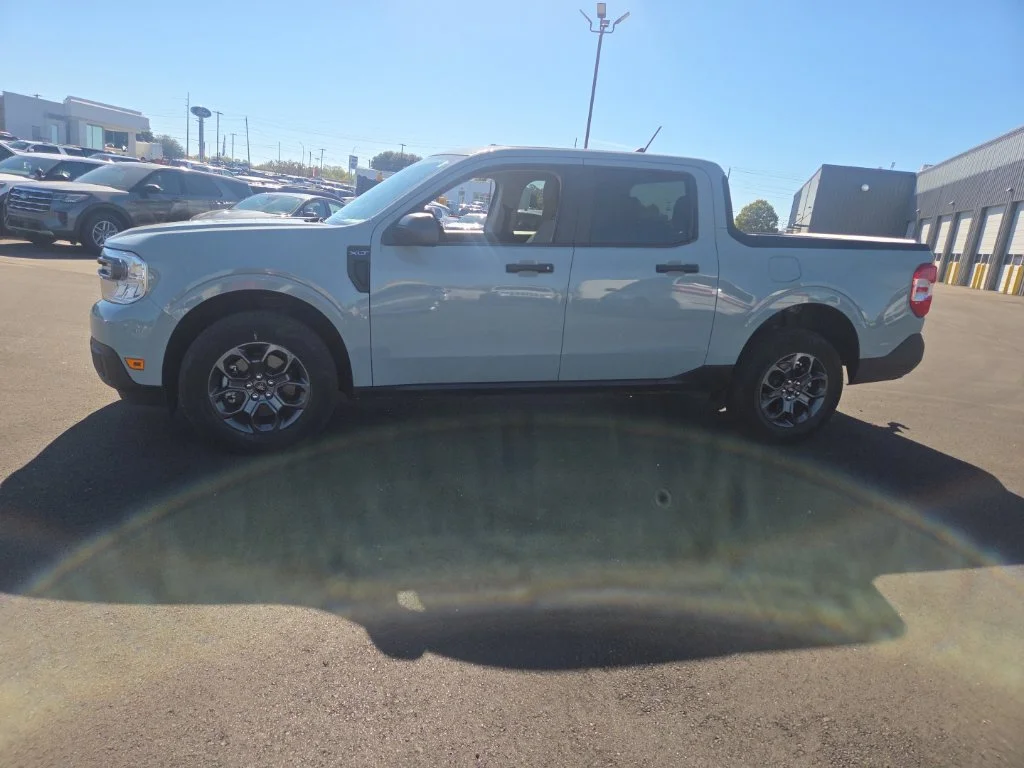 Used 2024 Green Ford XLT image 7